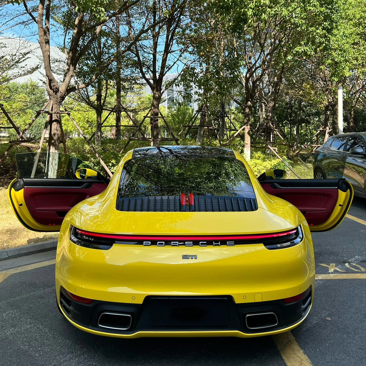 Glossy Pearl Yellow Car Vinyl Wrap