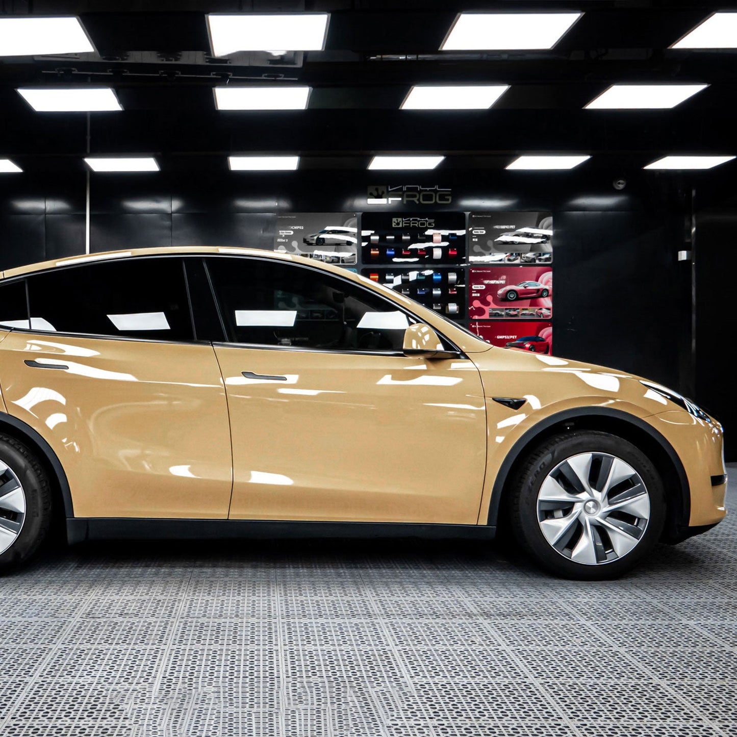 High Glossy Decent Burlywood Color Paint Protection Film（PPF）