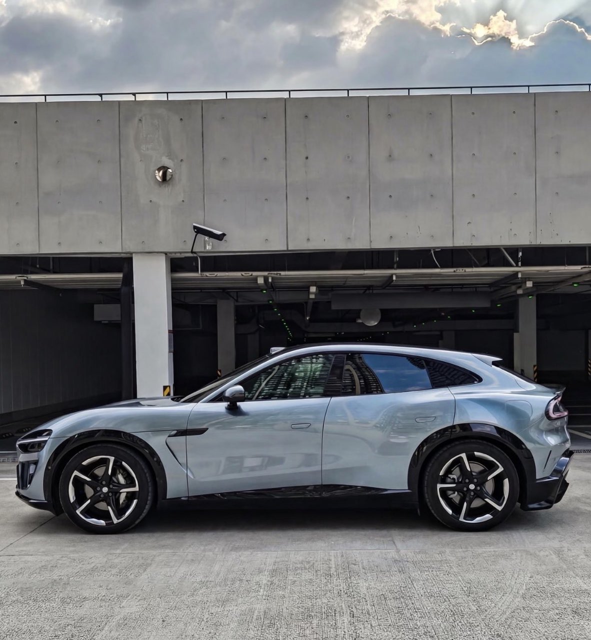 Glossy Metallic Light Steel Blue Vinyl Wrap