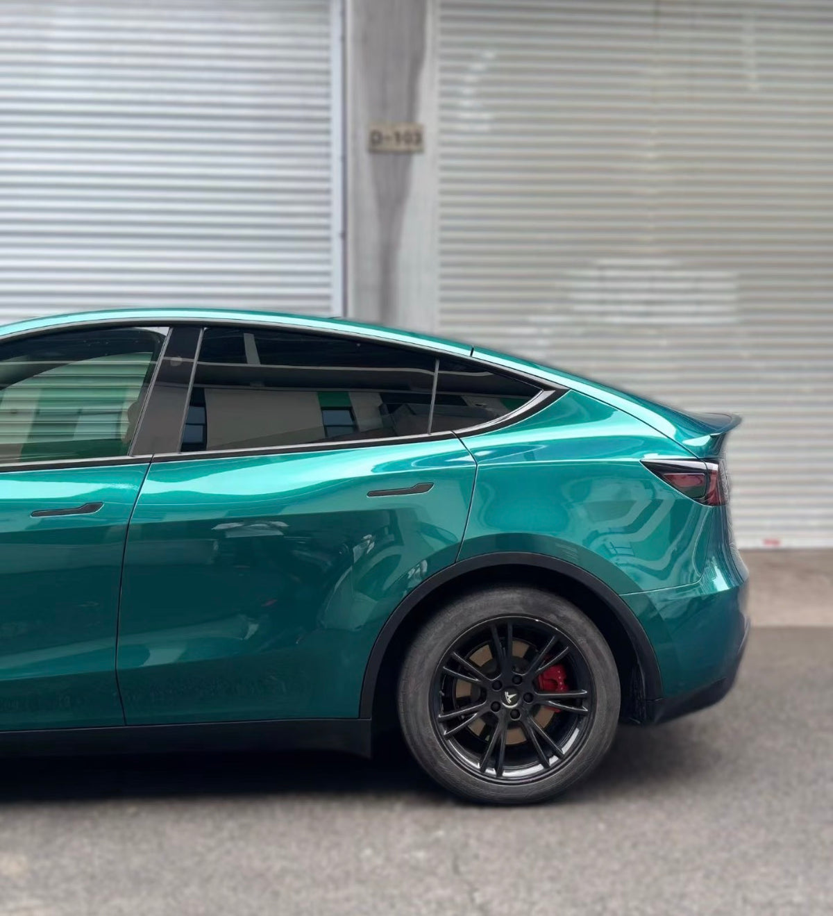 Glossy Metallic Parrot Green Metallic Vinyl Wrap