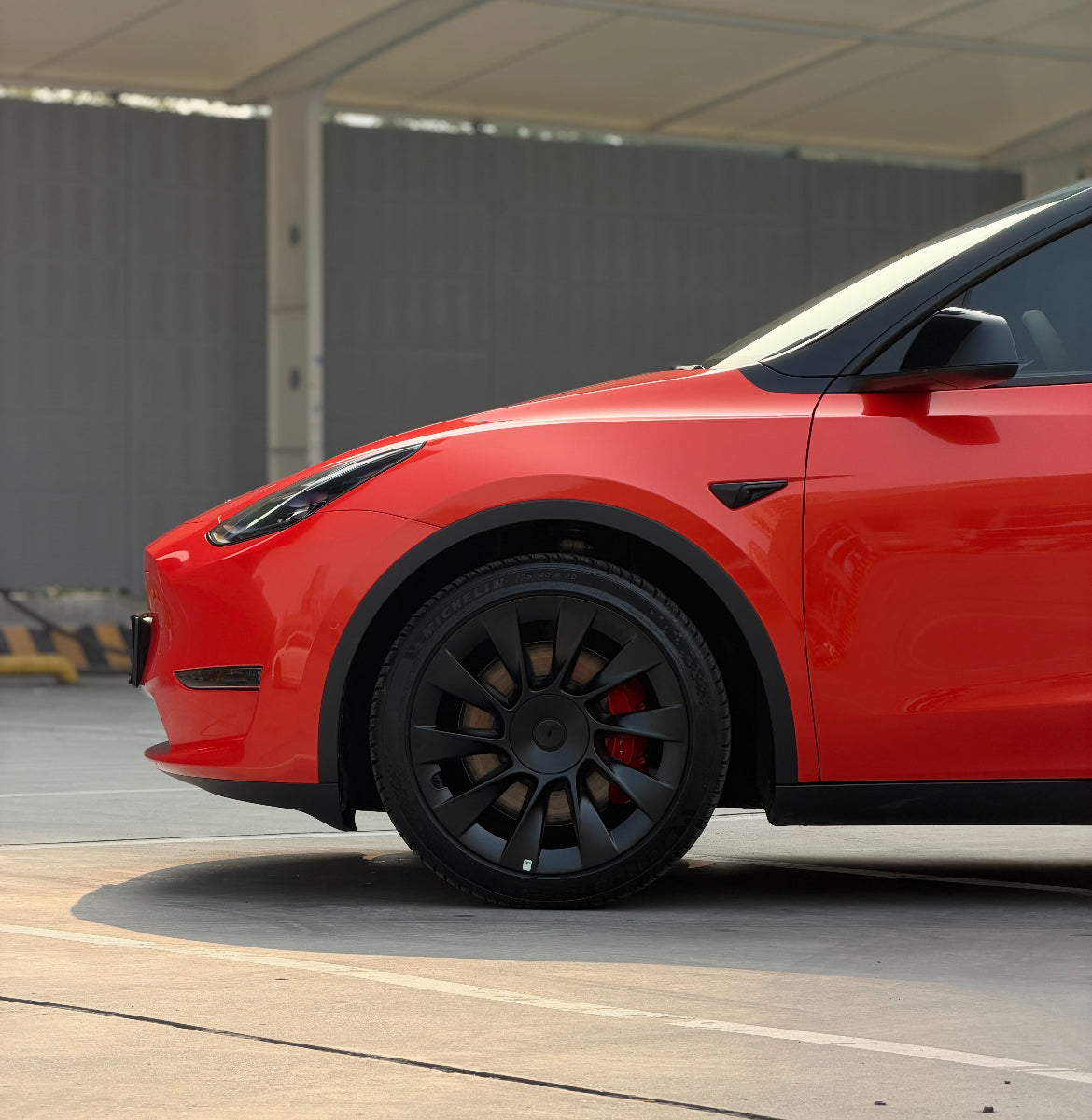 High Glossy Ferrari Red Vinyl Wrap